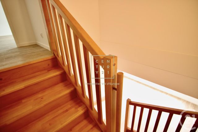 Appartement F4 à louer - 4 pièces - 77.6 m2 - OZOIR LA FERRIERE - 77 - ILE-DE-FRANCE - Century 21 Immobilier Val D'Europe