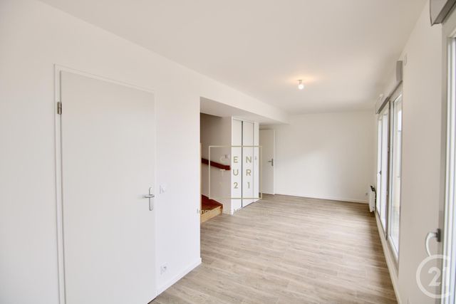 Appartement F4 à louer - 4 pièces - 77.6 m2 - OZOIR LA FERRIERE - 77 - ILE-DE-FRANCE - Century 21 Immobilier Val D'Europe