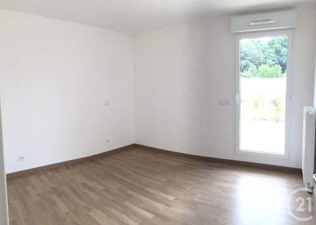 Appartement F2 à louer - 2 pièces - 41.5 m2 - MONTEVRAIN - 77 - ILE-DE-FRANCE - Century 21 Immobilier Val D'Europe