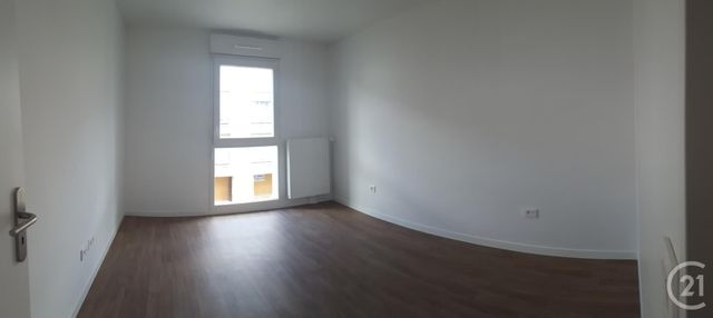 Appartement F3 à vendre - 3 pièces - 58.4 m2 - CHAMPS SUR MARNE - 77 - ILE-DE-FRANCE - Century 21 Immobilier Val D'Europe