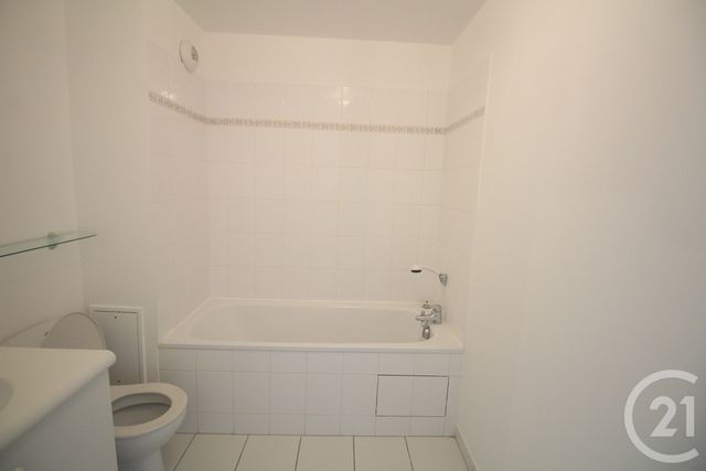 Appartement F2 à louer - 2 pièces - 34.34 m2 - MONTEVRAIN - 77 - ILE-DE-FRANCE - Century 21 Immobilier Val D'Europe