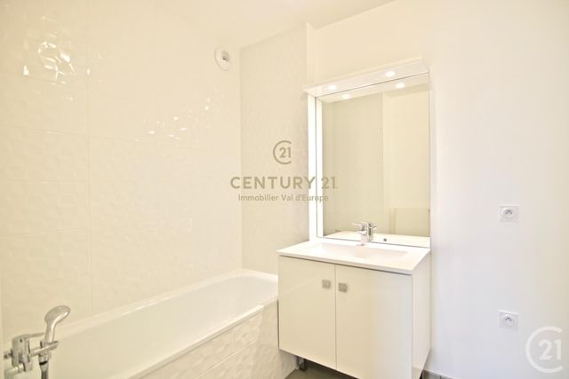 Appartement F2 à louer - 2 pièces - 42.72 m2 - BUSSY ST GEORGES - 77 - ILE-DE-FRANCE - Century 21 Immobilier Val D'Europe