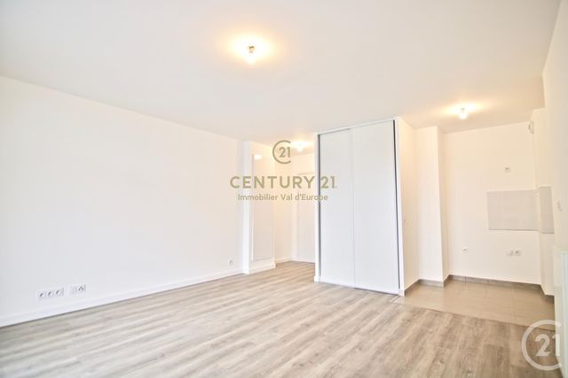 Appartement F2 à louer - 2 pièces - 42.72 m2 - BUSSY ST GEORGES - 77 - ILE-DE-FRANCE - Century 21 Immobilier Val D'Europe