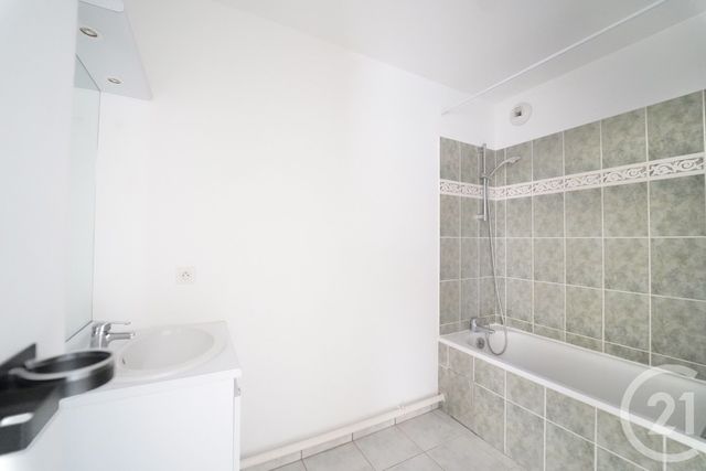 Appartement F3 à vendre - 3 pièces - 53.49 m2 - MONTEVRAIN - 77 - ILE-DE-FRANCE - Century 21 Immobilier Val D'Europe