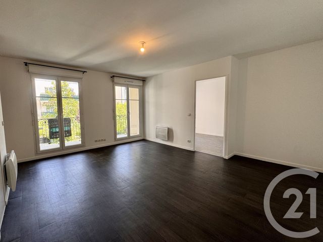 Appartement F3 à louer - 3 pièces - 66.13 m2 - SERRIS - 77 - ILE-DE-FRANCE - Century 21 Immobilier Val D'Europe