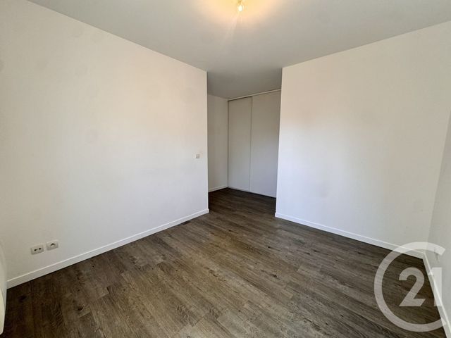 Appartement F3 à louer - 3 pièces - 66.13 m2 - SERRIS - 77 - ILE-DE-FRANCE - Century 21 Immobilier Val D'Europe