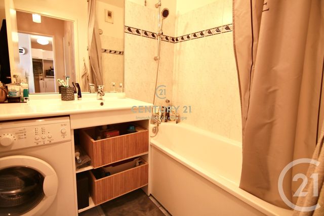 Appartement F2 à louer - 2 pièces - 44.08 m2 - SERRIS - 77 - ILE-DE-FRANCE - Century 21 Immobilier Val D'Europe