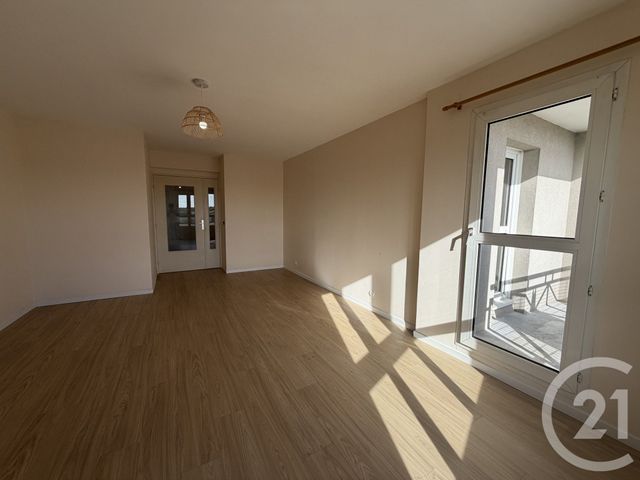 Appartement F4 à louer - 4 pièces - 82.17 m2 - TORCY - 77 - ILE-DE-FRANCE - Century 21 Immobilier Val D'Europe