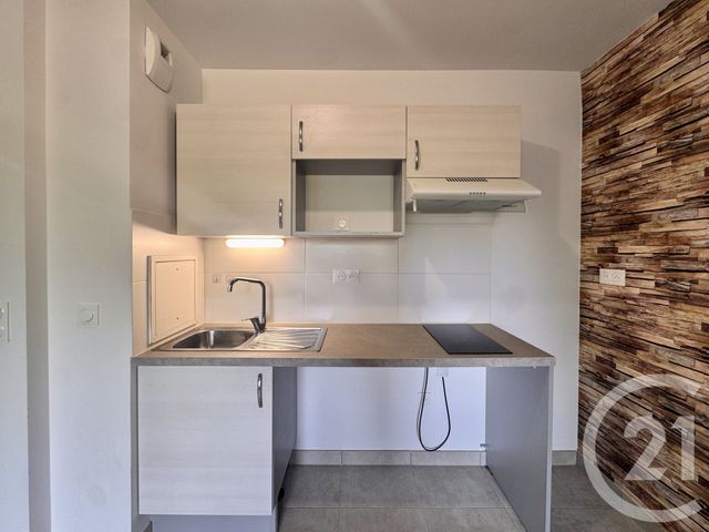 Appartement F2 à louer - 2 pièces - 41.0 m2 - SERRIS - 77 - ILE-DE-FRANCE - Century 21 Immobilier Val D'Europe