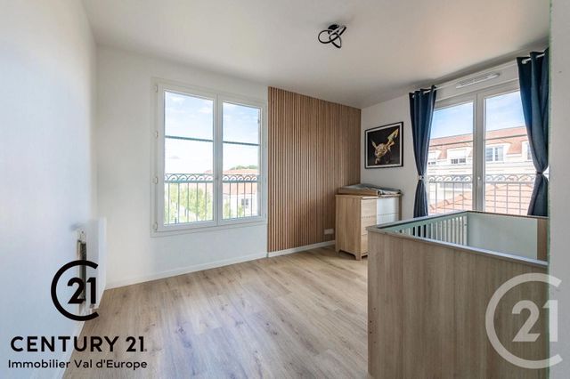 Appartement F4 à louer - 4 pièces - 82.58 m2 - MONTEVRAIN - 77 - ILE-DE-FRANCE - Century 21 Immobilier Val D'Europe