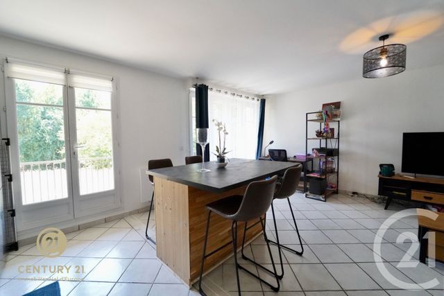 Appartement F3 à vendre - 3 pièces - 70.25 m2 - MAGNY LE HONGRE - 77 - ILE-DE-FRANCE - Century 21 Immobilier Val D'Europe