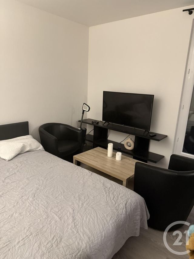 Appartement Studio à louer - 1 pièce - 26.4 m2 - LAGNY SUR MARNE - 77 - ILE-DE-FRANCE - Century 21 Immobilier Val D'Europe