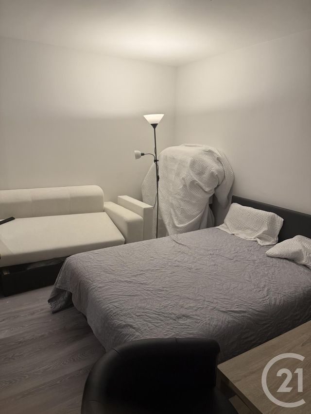 Appartement Studio à louer - 1 pièce - 26.4 m2 - LAGNY SUR MARNE - 77 - ILE-DE-FRANCE - Century 21 Immobilier Val D'Europe