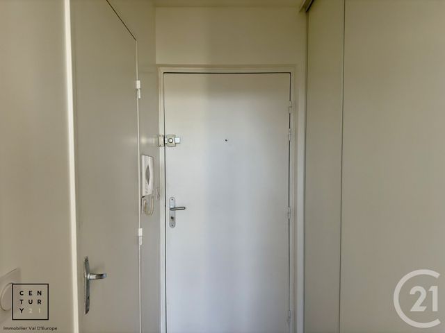 Appartement Studio à louer - 1 pièce - 28.0 m2 - LOGNES - 77 - ILE-DE-FRANCE - Century 21 Immobilier Val D'Europe