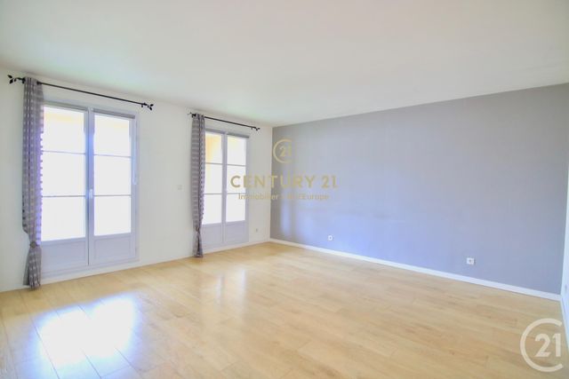 Appartement F3 à louer - 3 pièces - 63.59 m2 - SERRIS - 77 - ILE-DE-FRANCE - Century 21 Immobilier Val D'Europe