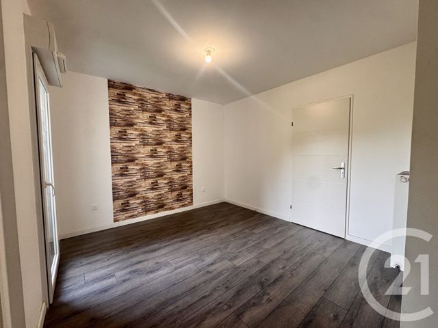 Appartement F2 à louer - 2 pièces - 41.0 m2 - SERRIS - 77 - ILE-DE-FRANCE - Century 21 Immobilier Val D'Europe