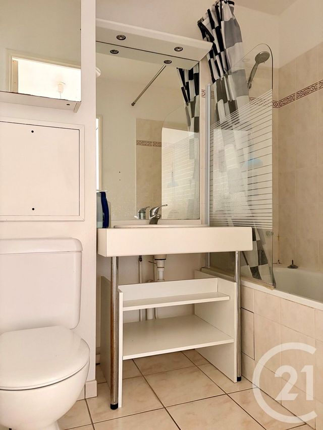 Appartement F2 à louer - 2 pièces - 39.96 m2 - CHESSY - 77 - ILE-DE-FRANCE - Century 21 Immobilier Val D'Europe