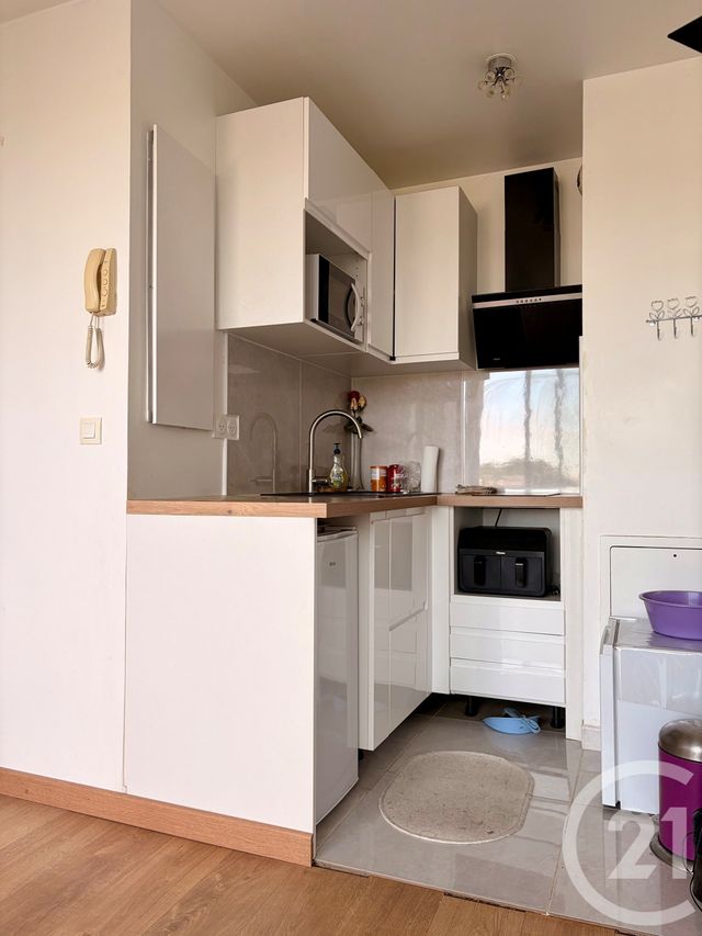 Appartement F2 à louer - 2 pièces - 31.5 m2 - LOGNES - 77 - ILE-DE-FRANCE - Century 21 Immobilier Val D'Europe
