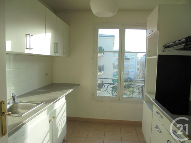Appartement F3 à louer - 3 pièces - 71.15 m2 - SERRIS - 77 - ILE-DE-FRANCE - Century 21 Immobilier Val D'Europe