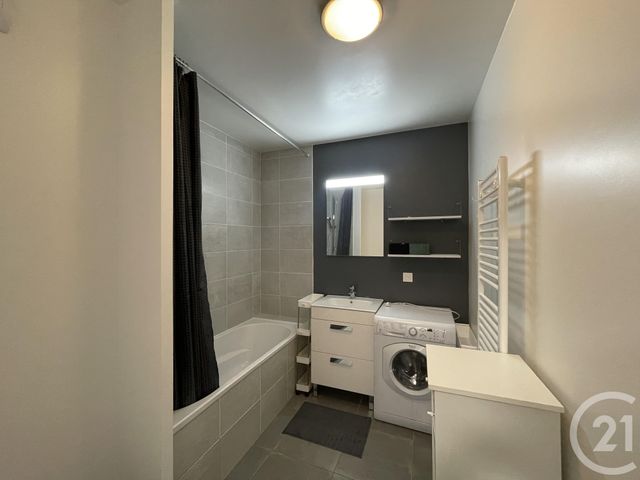 Appartement F2 à louer - 2 pièces - 42.19 m2 - VILLENEUVE ST DENIS - 77 - ILE-DE-FRANCE - Century 21 Immobilier Val D'Europe