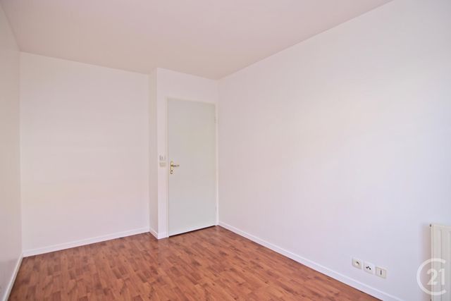 Appartement F3 à louer - 3 pièces - 67.07 m2 - BUSSY ST GEORGES - 77 - ILE-DE-FRANCE - Century 21 Immobilier Val D'Europe