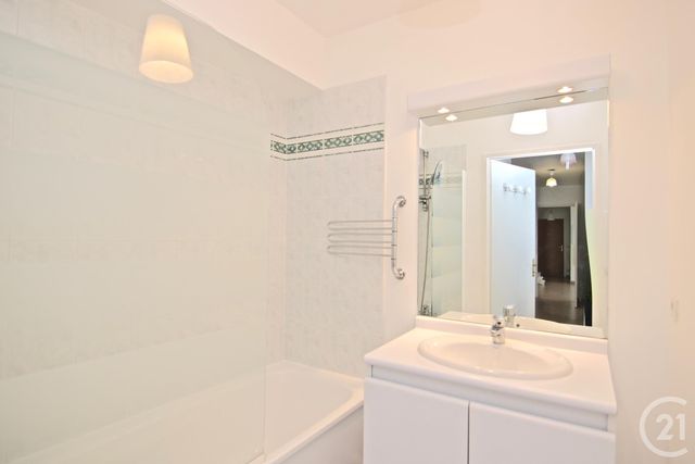 Appartement F3 à louer - 3 pièces - 67.07 m2 - BUSSY ST GEORGES - 77 - ILE-DE-FRANCE - Century 21 Immobilier Val D'Europe