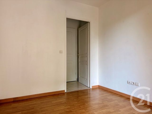 Appartement F2 à louer - 2 pièces - 46.05 m2 - MONTEVRAIN - 77 - ILE-DE-FRANCE - Century 21 Immobilier Val D'Europe