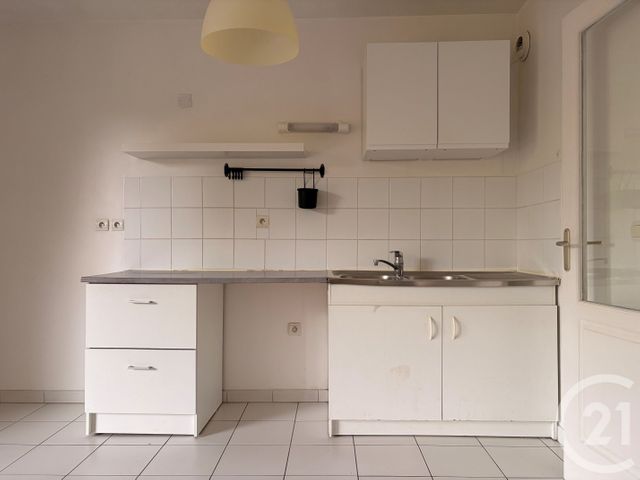 Appartement F2 à louer - 2 pièces - 46.05 m2 - MONTEVRAIN - 77 - ILE-DE-FRANCE - Century 21 Immobilier Val D'Europe