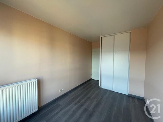 Appartement F2 à louer - 2 pièces - 40.08 m2 - LOGNES - 77 - ILE-DE-FRANCE - Century 21 Immobilier Val D'Europe