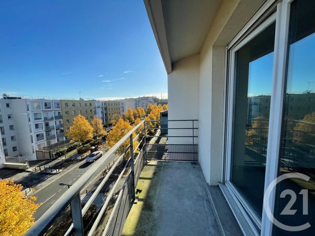 Appartement F2 à louer - 2 pièces - 40.08 m2 - LOGNES - 77 - ILE-DE-FRANCE - Century 21 Immobilier Val D'Europe