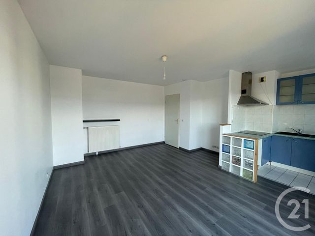 Appartement F2 à louer - 2 pièces - 40.08 m2 - LOGNES - 77 - ILE-DE-FRANCE - Century 21 Immobilier Val D'Europe