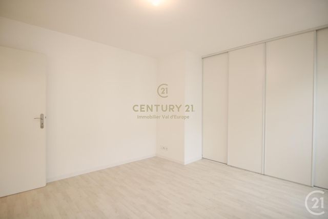 Appartement F3 à louer - 3 pièces - 64.23 m2 - CHESSY - 77 - ILE-DE-FRANCE - Century 21 Immobilier Val D'Europe