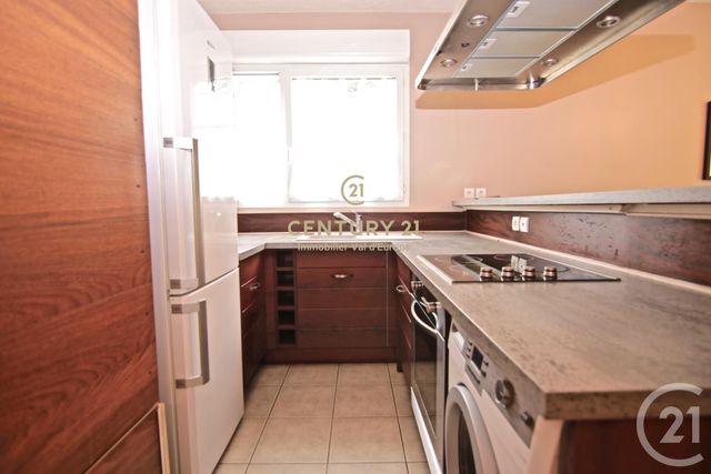 Appartement F3 à louer - 3 pièces - 63.16 m2 - MONTEVRAIN - 77 - ILE-DE-FRANCE - Century 21 Immobilier Val D'Europe